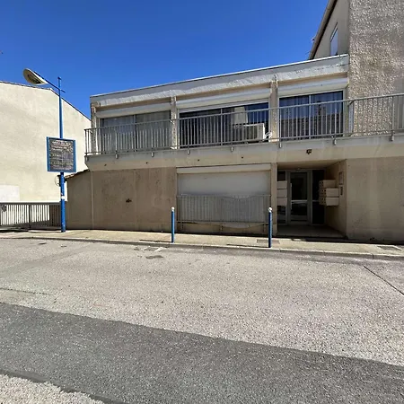 Centre-ville, Proche - Appt 2p Cabine, 4 Pers Avec Parking Prive, - Fr-1-250-114 Apartmán *