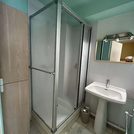 Apartmán Centre-ville, Proche - Appt 2p Cabine, 4 Pers Avec Parking Prive, - Fr-1-250-114