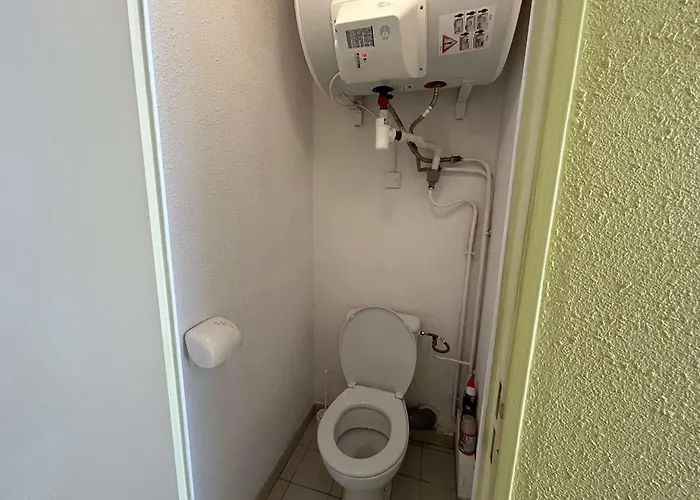 Centre-ville, Proche - Appt 2p Cabine, 4 Pers Avec Parking Prive, - Fr-1-250-114 Daire *